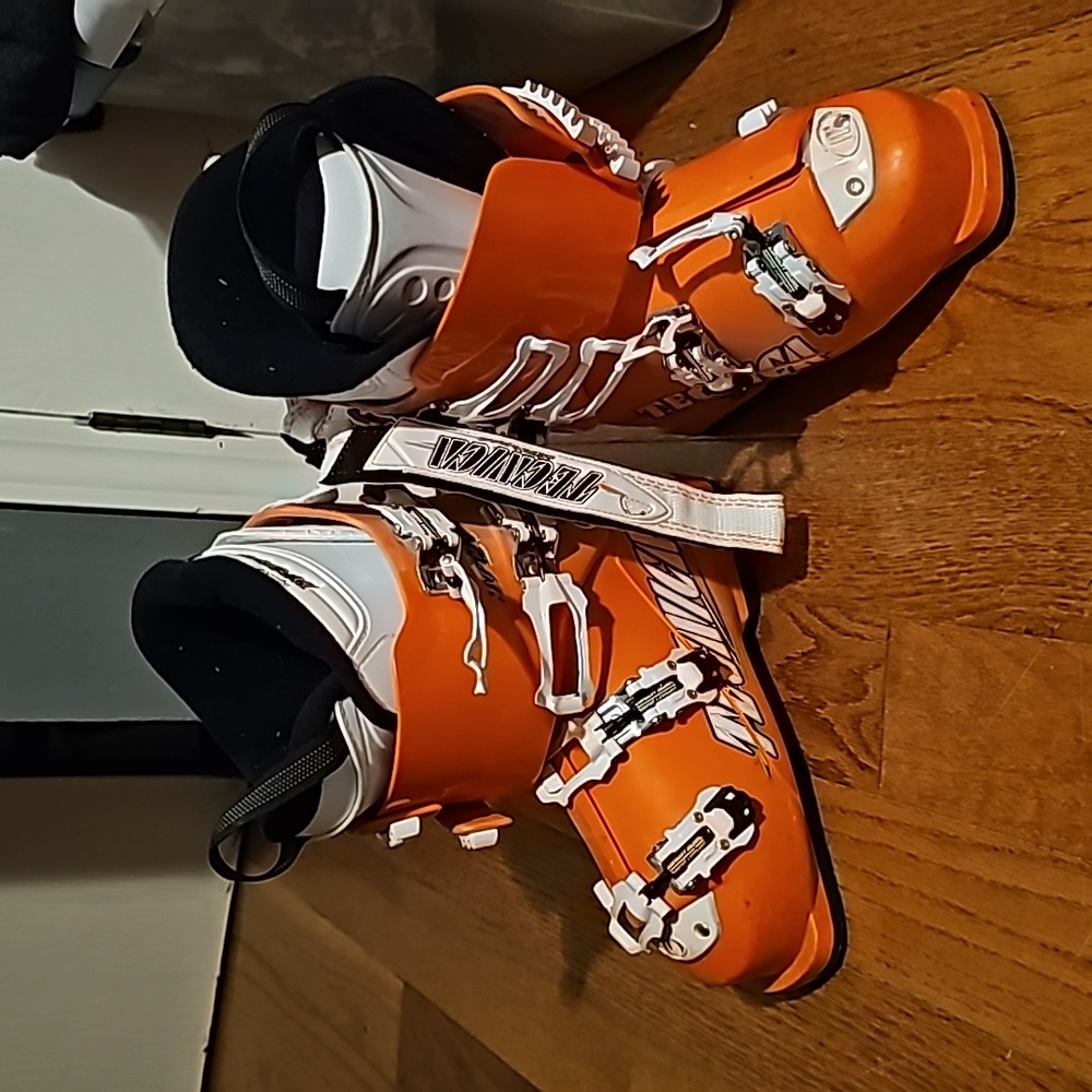 Ski boots - Picture 4 of 5